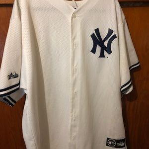 Yankees Jersey.